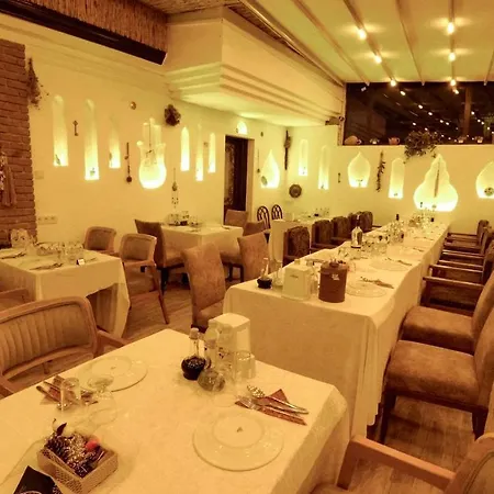 Nish Caria Hotell