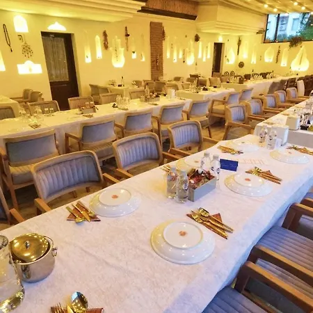 Hotell Nish Caria