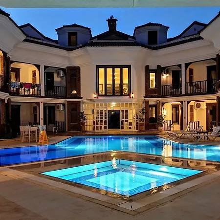 Nish Caria Hotel 4*