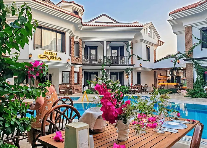 Nish Caria Hotell 4*