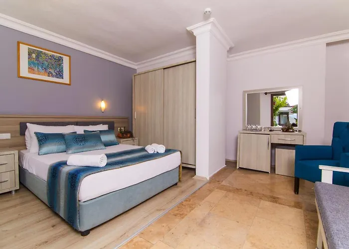 Hotell Nish Caria 4*